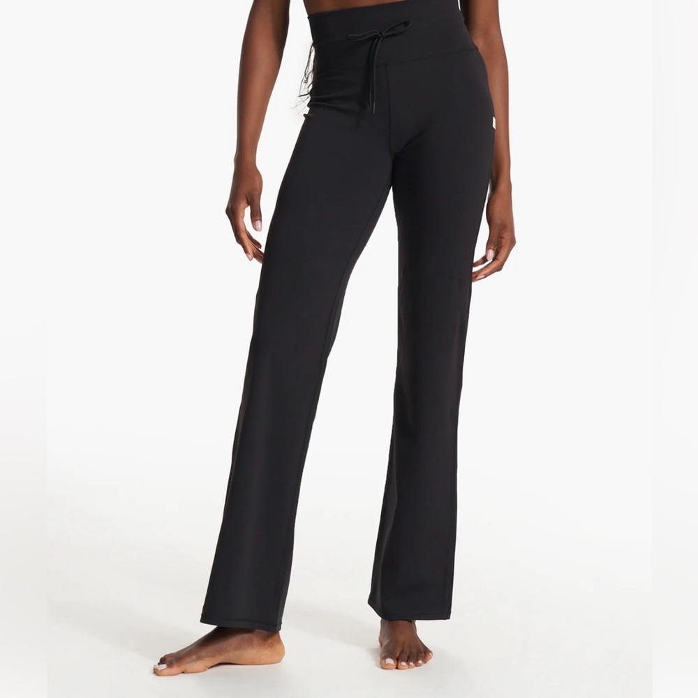 Vuori Daily Wideleg - NWT